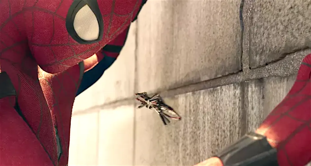Drones Miniaturizados (Na linha do Homem-Aranha)